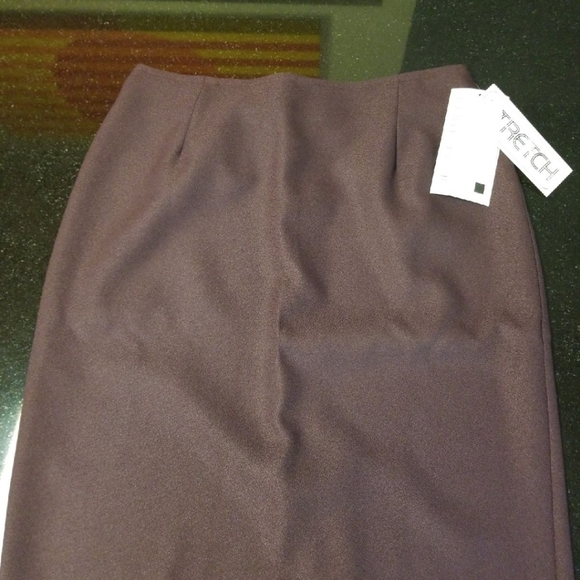 Vest & Skirt Set - Picture 3 of 9